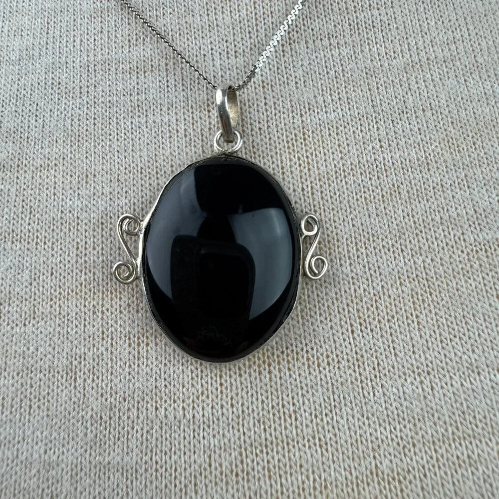 Sterling Silver Onyx Pendant Necklace Sterling Chain Italy 925 18.5